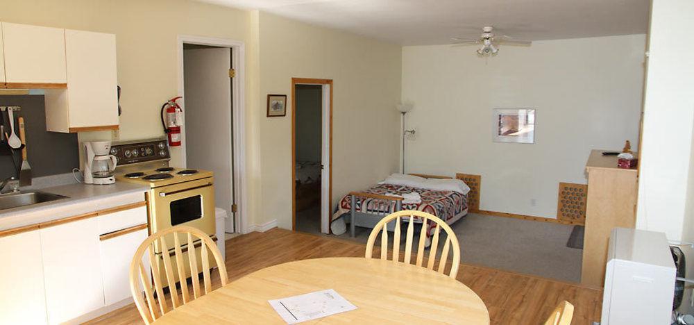 Hotel Sundog Retreat à Whitehorse Extérieur photo