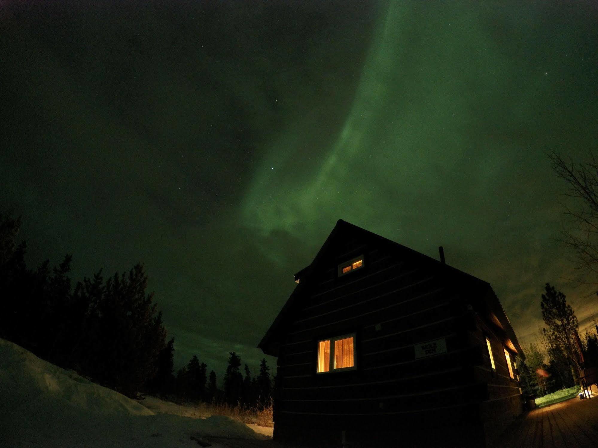 Hotel Sundog Retreat à Whitehorse Extérieur photo